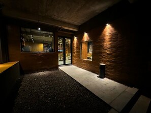 مدخل المنشأة