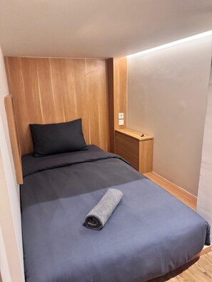 Single Room | Free WiFi