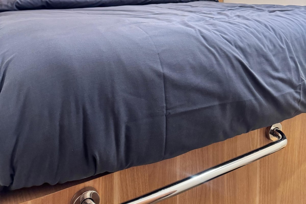 Double Room, 1 Queen Bed, Non Smoking | Free WiFi