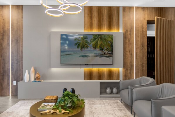 9 bedrooms - Brand NEW 9bedrooms 9bathrooms At Paradiso Grande (Orlando)