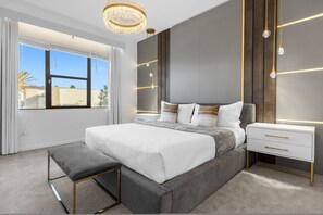 บ้านพัก | 9 ห้องนอน