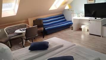 Blackout drapes, soundproofing, free WiFi