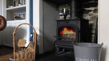 House, Patio | Living area | DVD player