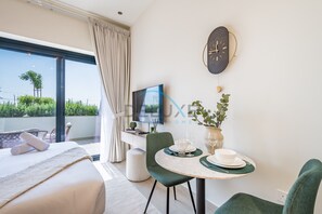 Strykejern/-brett, wi-fi (inkludert) og sengetøy