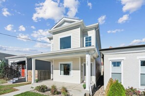 Exterior - A Derby City Fav for Couples or Biz -w/Parking! (Louisville)