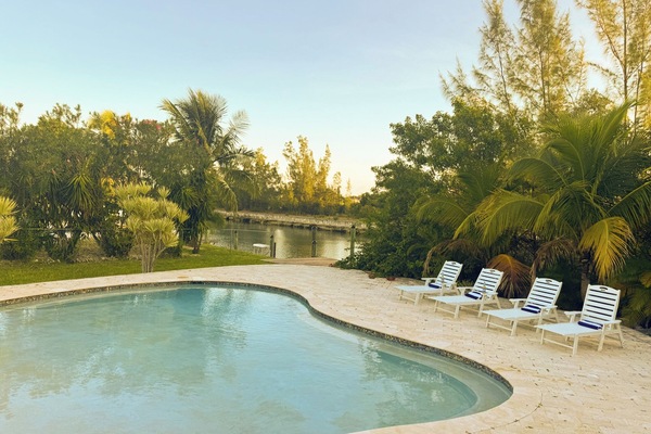 Pool is safe for young children to play only 4 feet deep