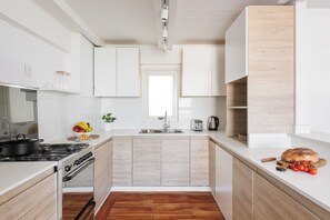 Duplex, Balcony, Garden View | Private kitchen