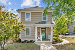 Exterior - Charming 3 bedroom home in up-beat Del Ray! (Alexandria)