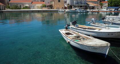 Holiday home Paula- with hot tub, 200m from the beach