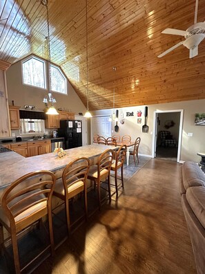 Imagen sin descripción, 3 de 31, botón