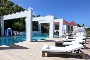 Ocean view villa pool in St. Barth