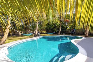 Pool - Sunset Retreat - Spacious 5-bedroom house with POOL in awesome Miami (Miami)