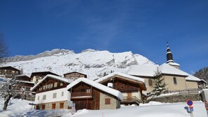 Exterior - Le Petit Aravis - panoramic balcony and village (La Giettaz)