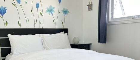 1 bedroom, WiFi, bed sheets