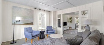 Cozy Modern Cottage in Wellington