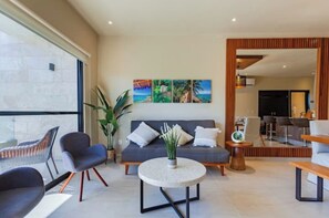 Living area - Coto8 Selvanova Gated, WIFI 200BM, King,6Pools (Solidaridad)