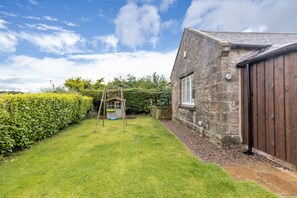 Garden - The Smithy - North East Escapes (Chathill)