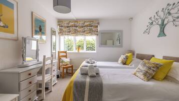 Cottage, Patio | 3 bedrooms, premium bedding, free WiFi, bed sheets