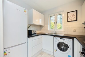 Apartment | 1 bedroom - The Isleworth Place - Stunning 1bdr Flat With Balcony (Isleworth)