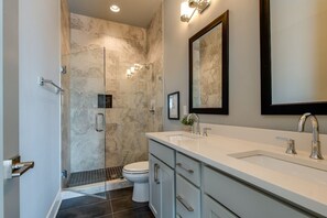 Hair dryer - Rooftop Retreat w/ Skyline Views! (Nashville)