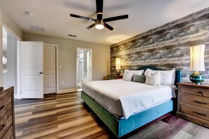 6 habitaciones, escritorio, tabla de planchar con plancha y wifi 