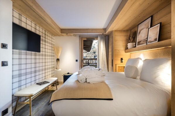 4 bedrooms, WiFi, bed sheets