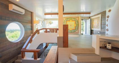 Flores Garden Retreat