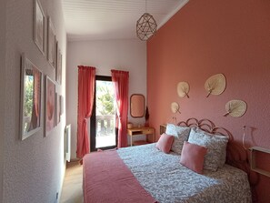 2 camere, ferro/asse da stiro, culla da viaggio, Wi-Fi gratuito