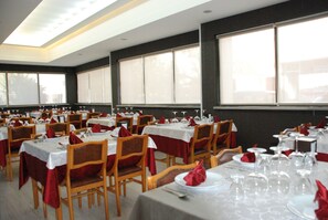 Petit déjeuner buffet compris tous les jours