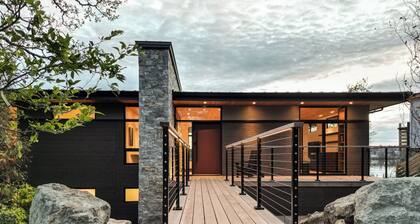 Oakmere House on Portage Inlet