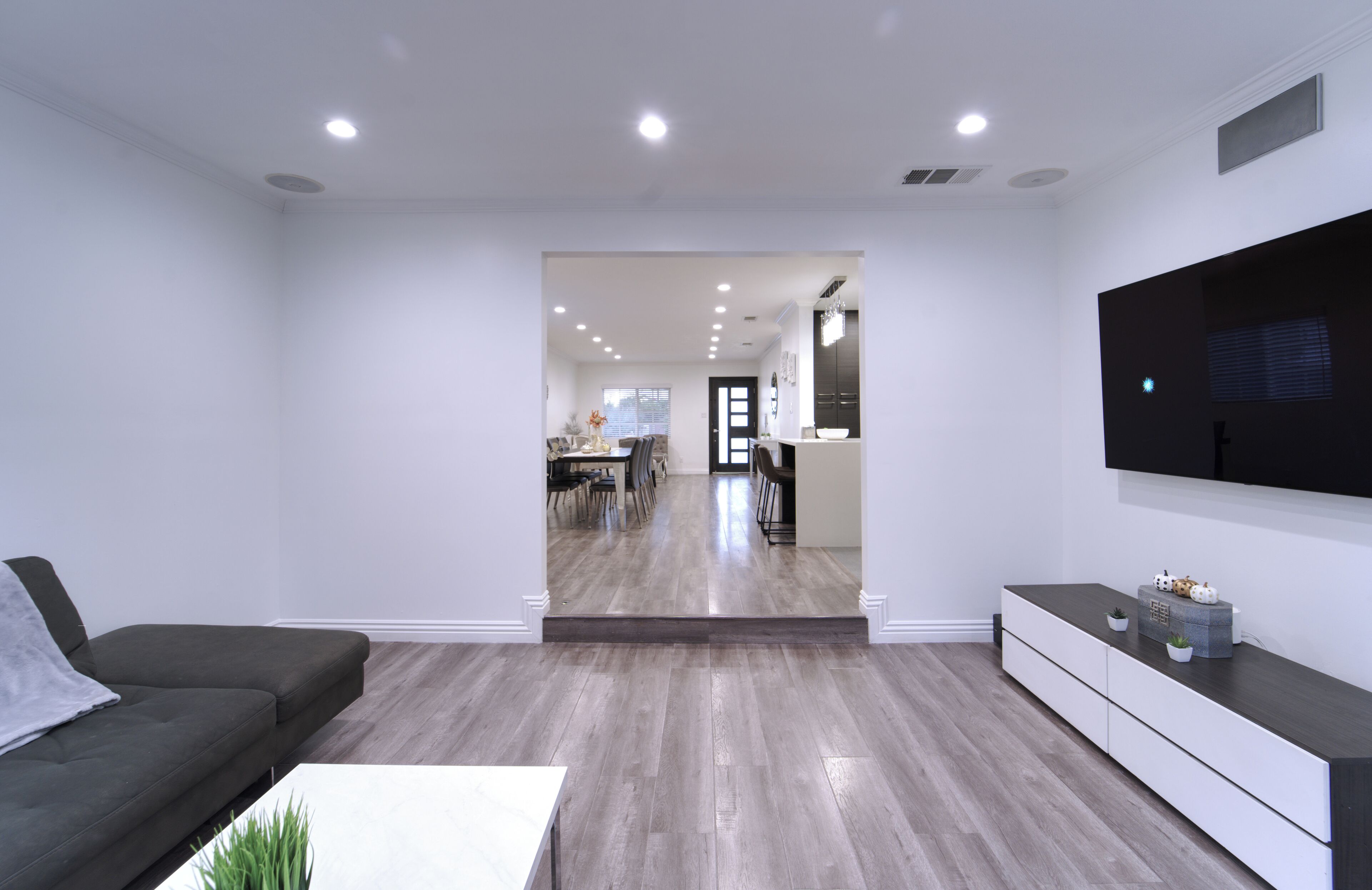 智能电视、壁炉