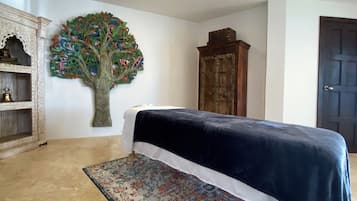 2 treatment rooms