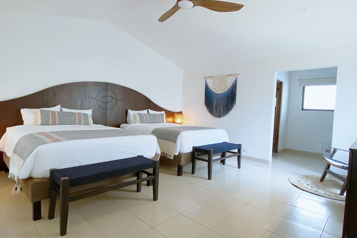 Double Room, Patio, Garden View | 1 bedroom, in-room safe, free WiFi, bed sheets