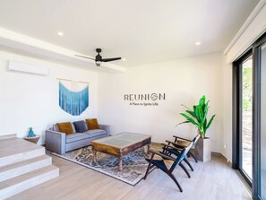 Living area - Reunion Wellness Resort & Retreats (Tempate)