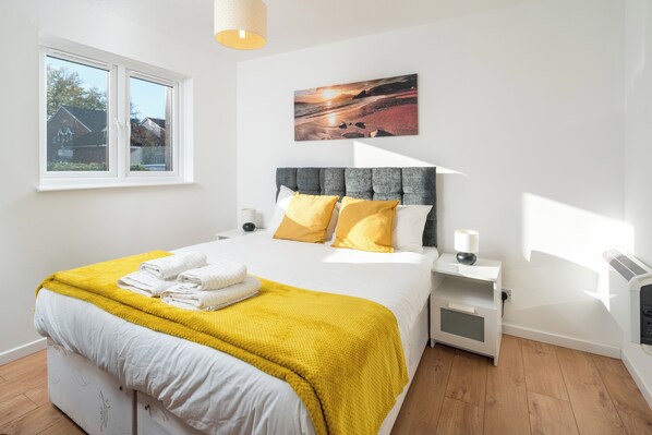 Apartemen | 1 kamar tidur, setrika/meja setrika, Wi-Fi gratis, dan seprai linen