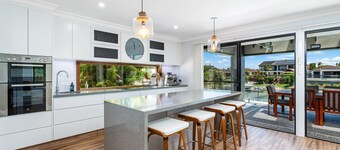 Luxury Waterside Oasis