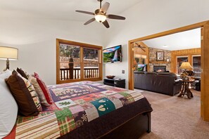 2 bedrooms, iron/ironing board, free WiFi, bed sheets - DLX 2 BR W/Pvt balcony, mtn view, jet tub, Fireplace (Estes Park)