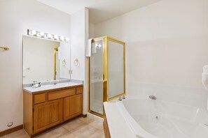 Shower, jetted tub, hair dryer, towels
