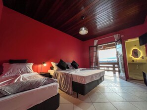 Quarto Triplo Clássico com sacada - Primeiro andar | 免費 Wi-Fi