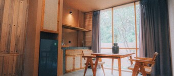 Loji Nyanyi Suite & Brew