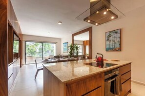 Private kitchen - OMG! NEW Casa Tortuga 10min>Caribe~WIFI 200MB~Gym (Solidaridad)