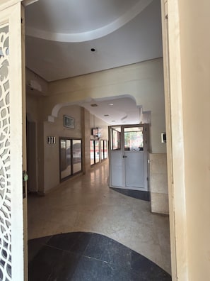 Interior - Near Airport – Apartment with Atlas View in the Heart of Marrakech (Marrakech)