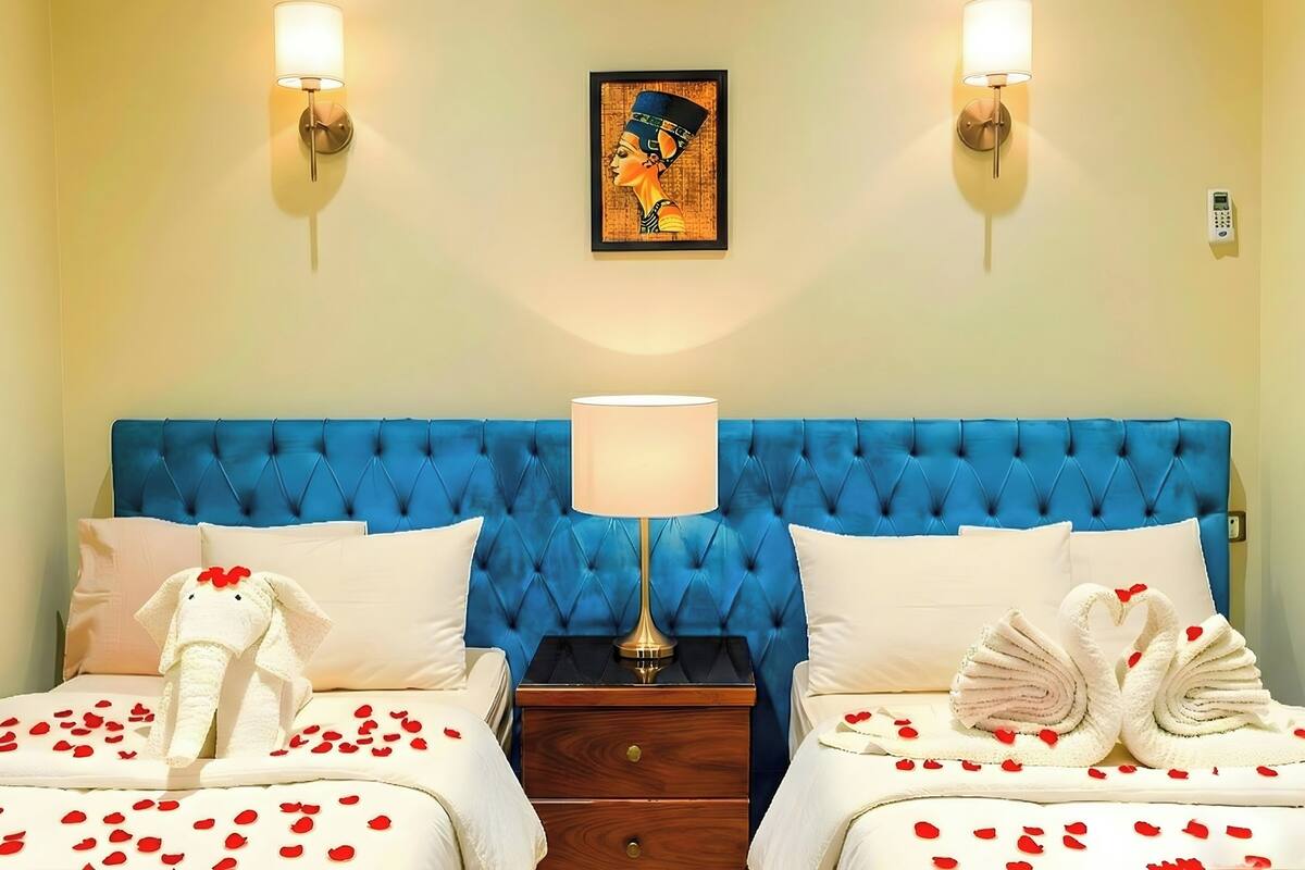 Deluxe Double or Twin Room, Mountain View | Premium bedding, memory foam beds, minibar, in-room safe