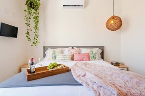 3 bedrooms, in-room safe, desk, iron/ironing board