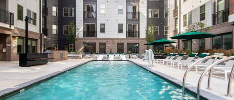 Alberca al aire libre por temporada