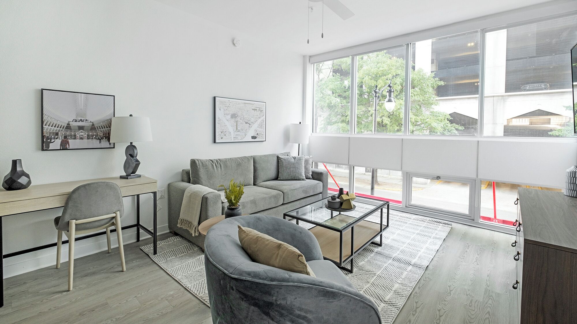 Huoneisto, 1 makuuhuone | Oleskelualue | 40–tuumainen televisio, jossa digitaalikanavat