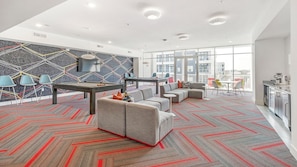 Game room - Landing Midtown (Birmingham)