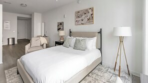 Studio | Individually decorated, individually furnished, iron/ironing board - Landing Midtown (Birmingham)