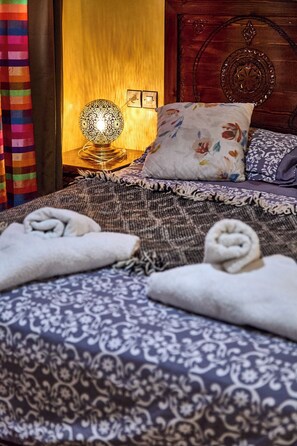 Comfort House, Balcony, Pool View | 3 bedrooms, iron/ironing board, free WiFi - Riad Amber Zahra (Marrakech)
