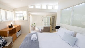 4 bedrooms, free WiFi, bed sheets - Sails Blu, Callala Bay (Callala Bay)